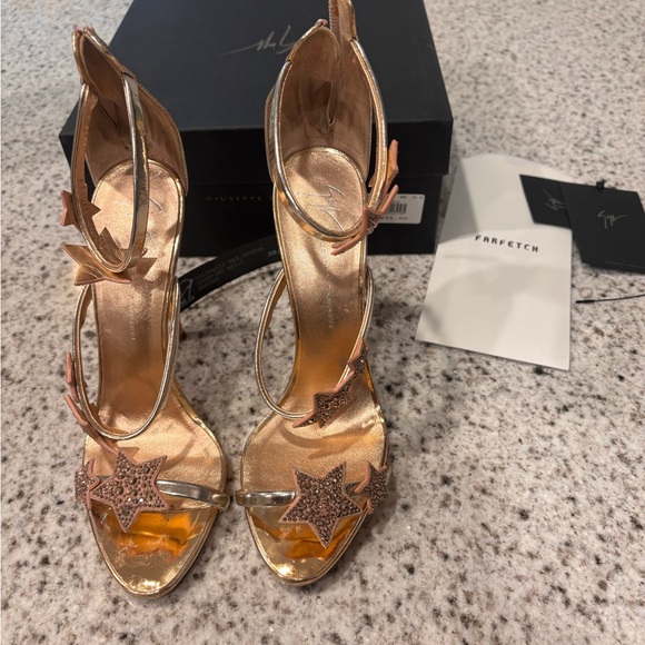 Women’s Size 38.5 Rose Gold Giuseppe Zanotti Sandals - Picture 2 of 8